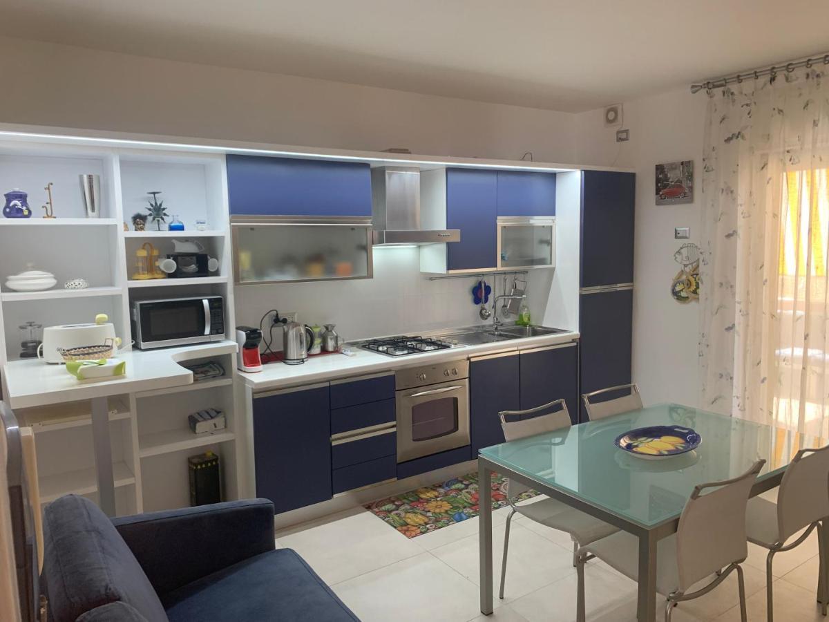 La Maison Lilla, Sabaudia Bagian luar foto