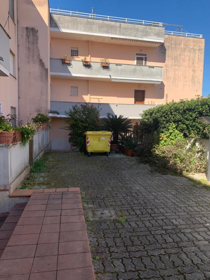 La Maison Lilla, Sabaudia Bagian luar foto