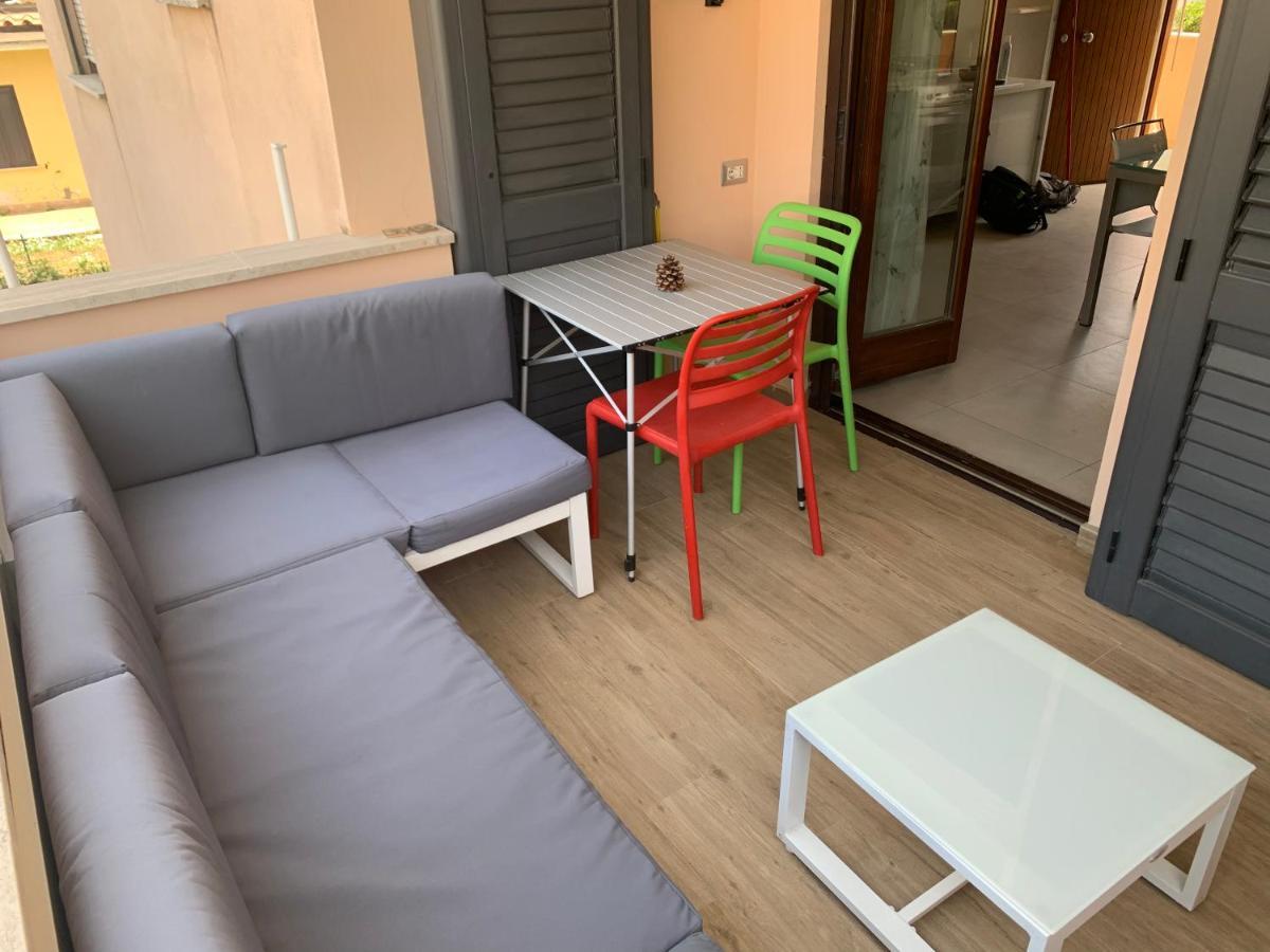 La Maison Lilla, Sabaudia Bagian luar foto